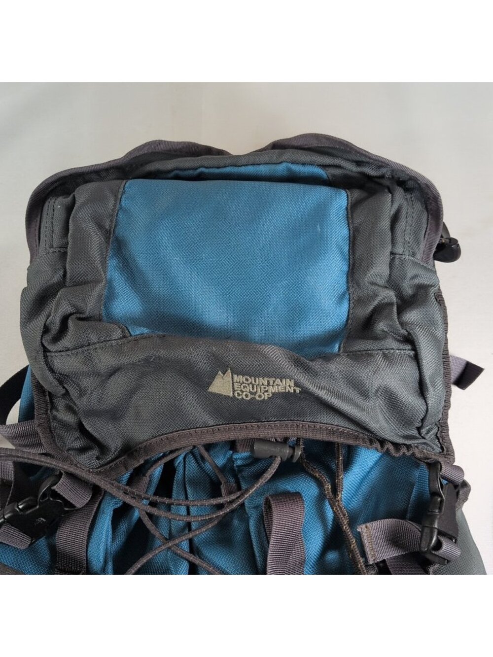 MEC Mountain Equipment Co-op Blue Grey Small Rucksack Bag Backpack - Picture 3 of 16